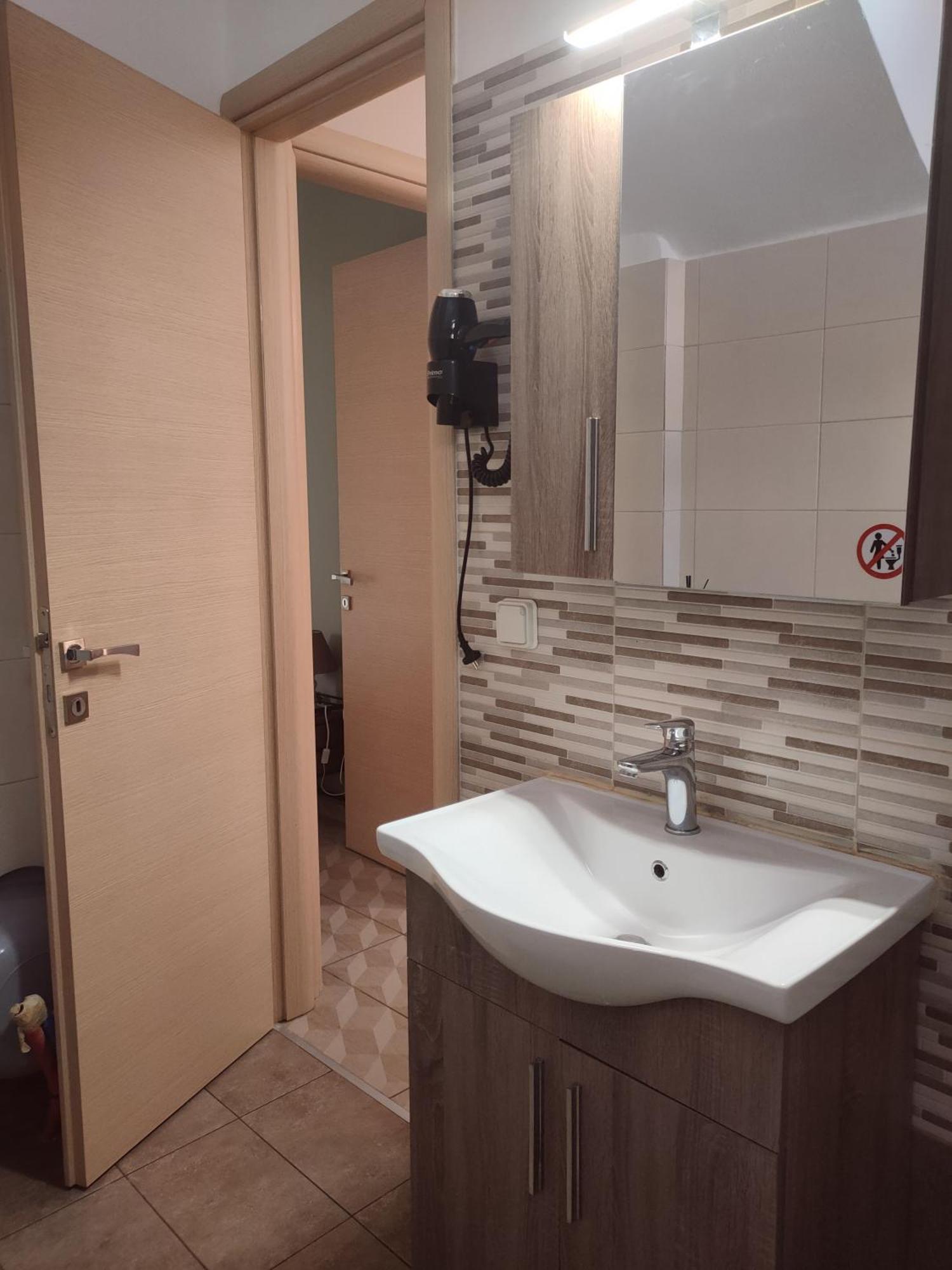 Modern House In Mytilene Center Apartamento Exterior foto